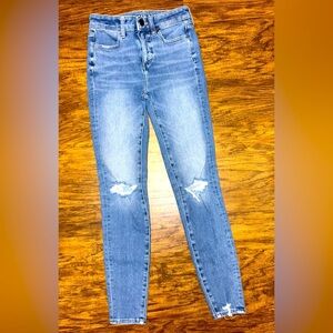 American Eagle “The Dream Jean” High Rise Jegging Size 00
